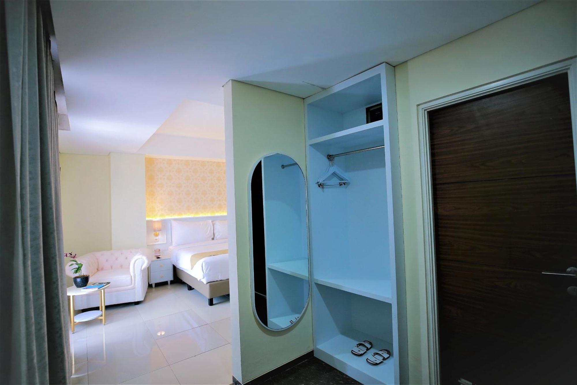 The Cube Hotel Malioboro, Azana Hotels Collection Yogyakarta Esterno foto