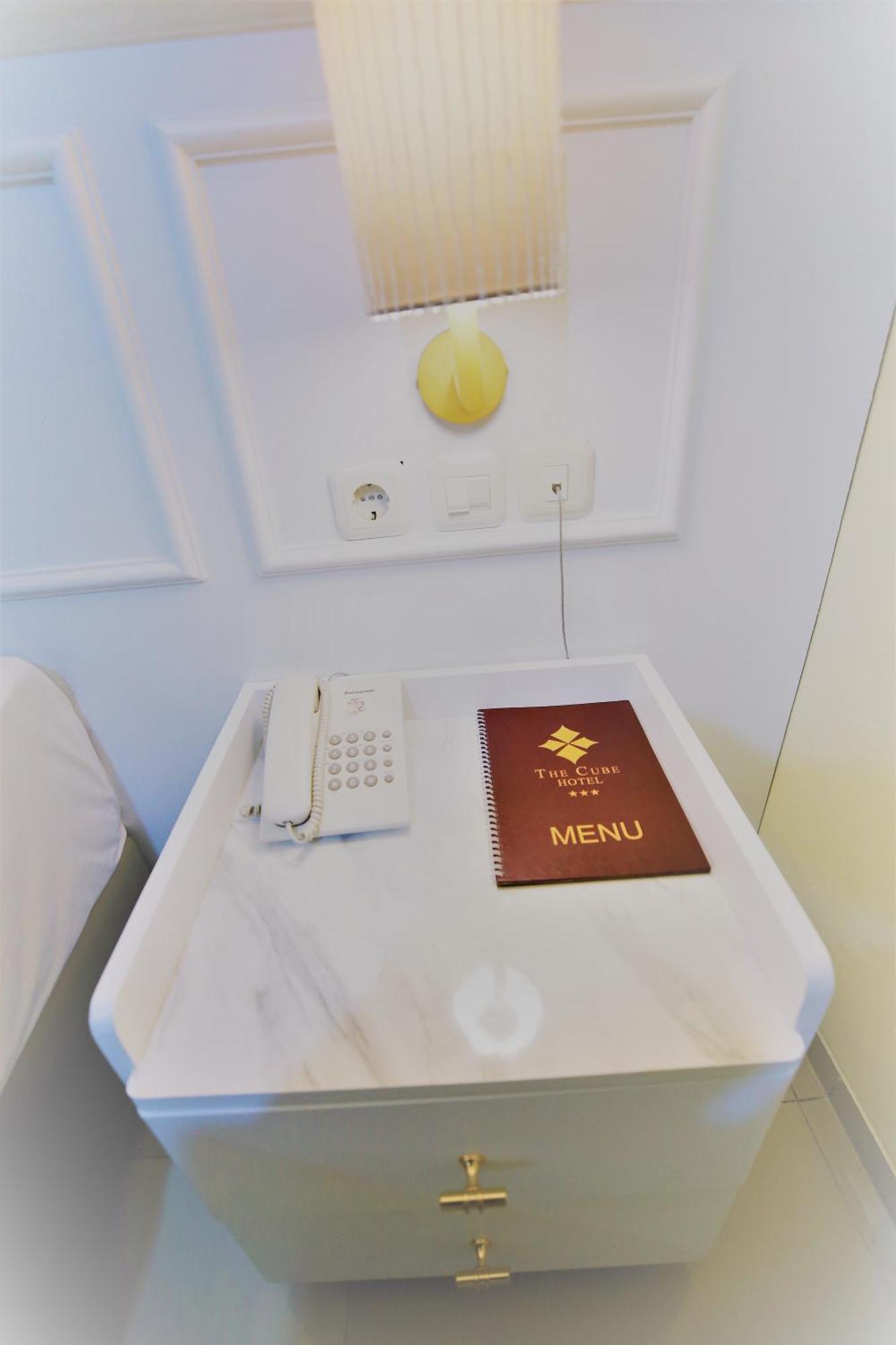 The Cube Hotel Malioboro, Azana Hotels Collection Yogyakarta Esterno foto