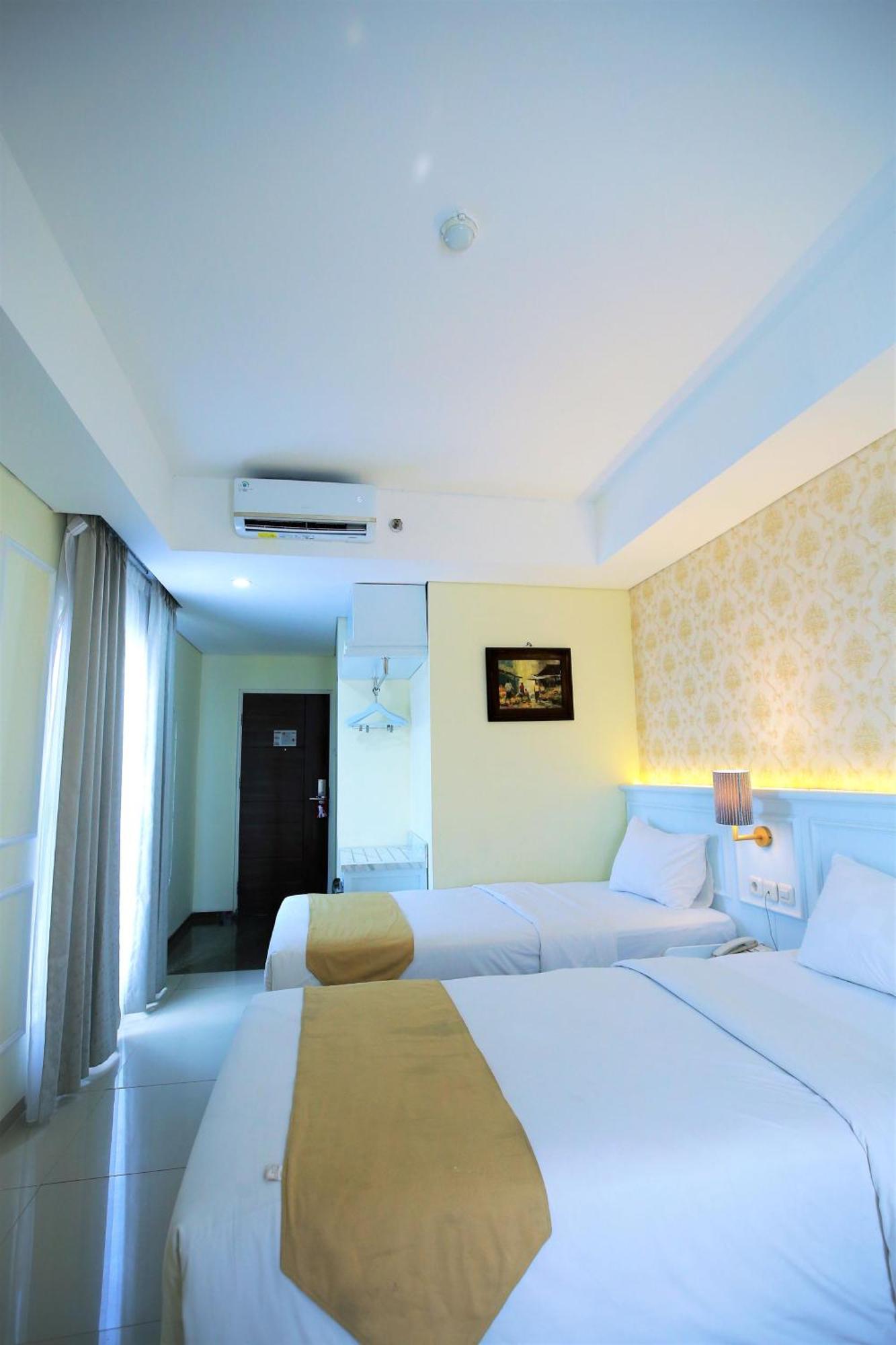 The Cube Hotel Malioboro, Azana Hotels Collection Yogyakarta Esterno foto