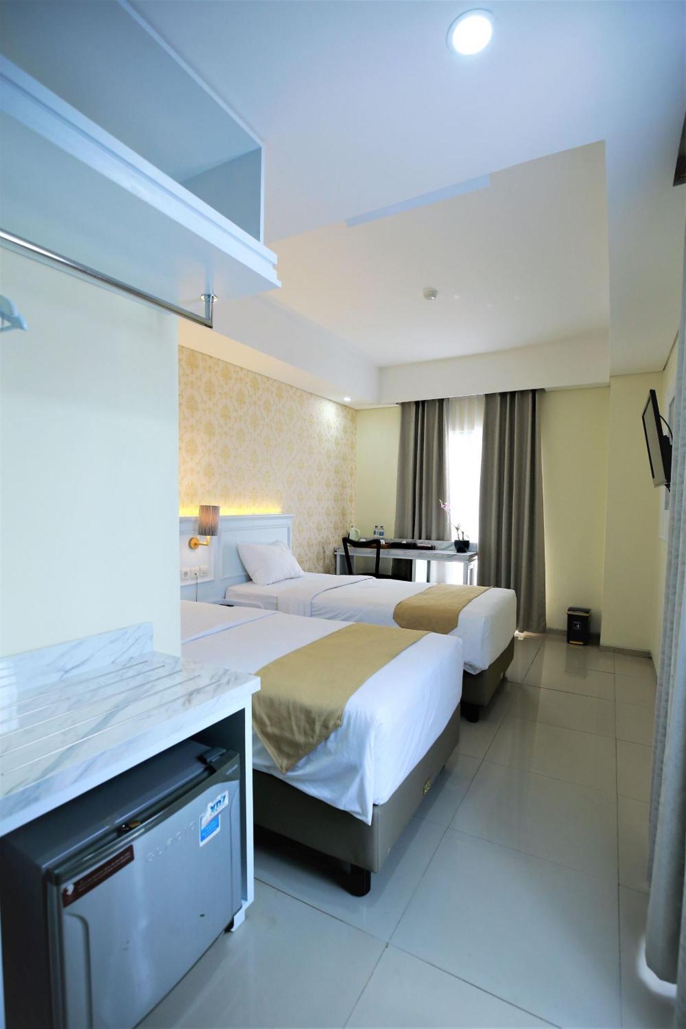 The Cube Hotel Malioboro, Azana Hotels Collection Yogyakarta Esterno foto