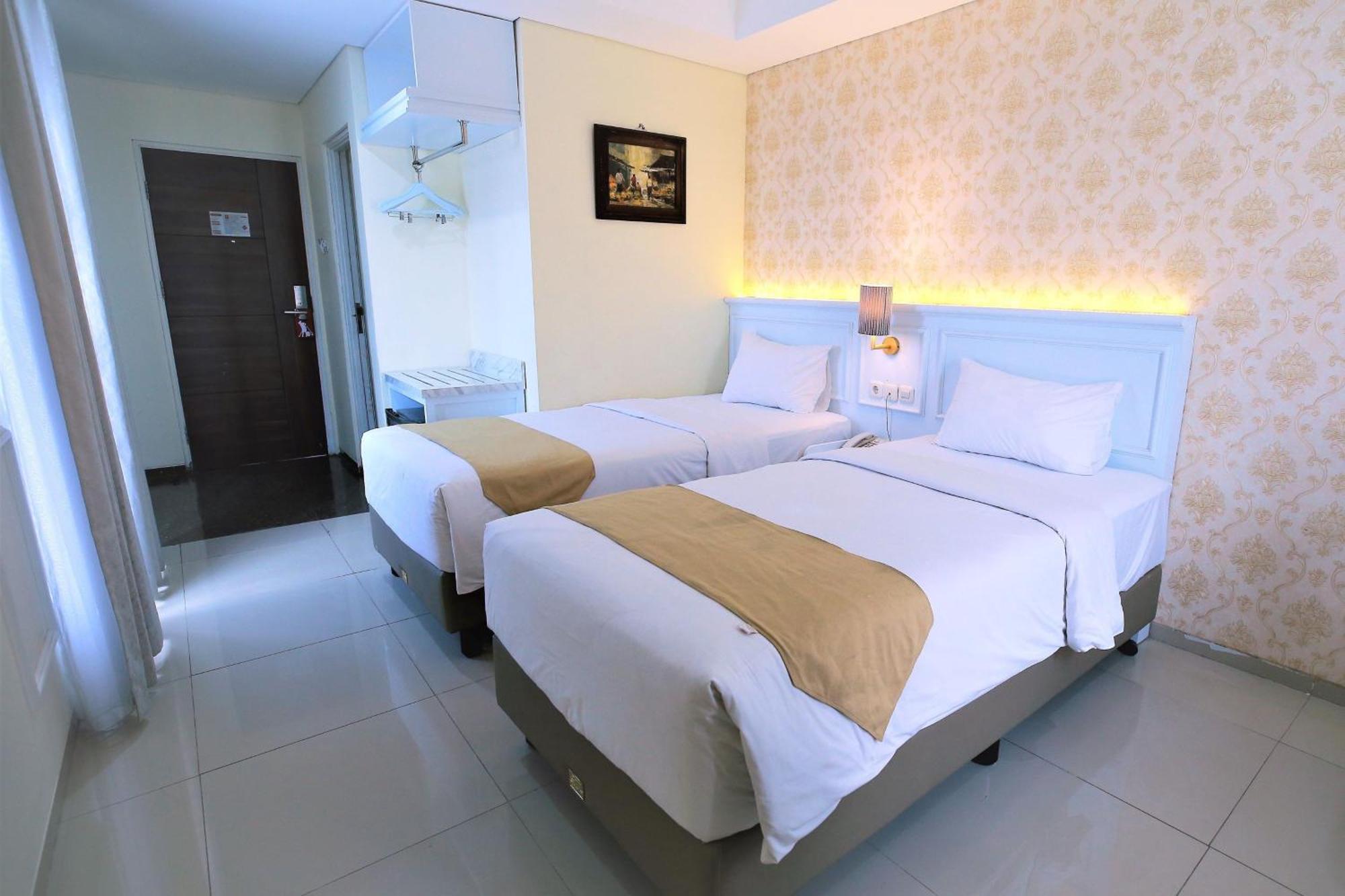 The Cube Hotel Malioboro, Azana Hotels Collection Yogyakarta Esterno foto