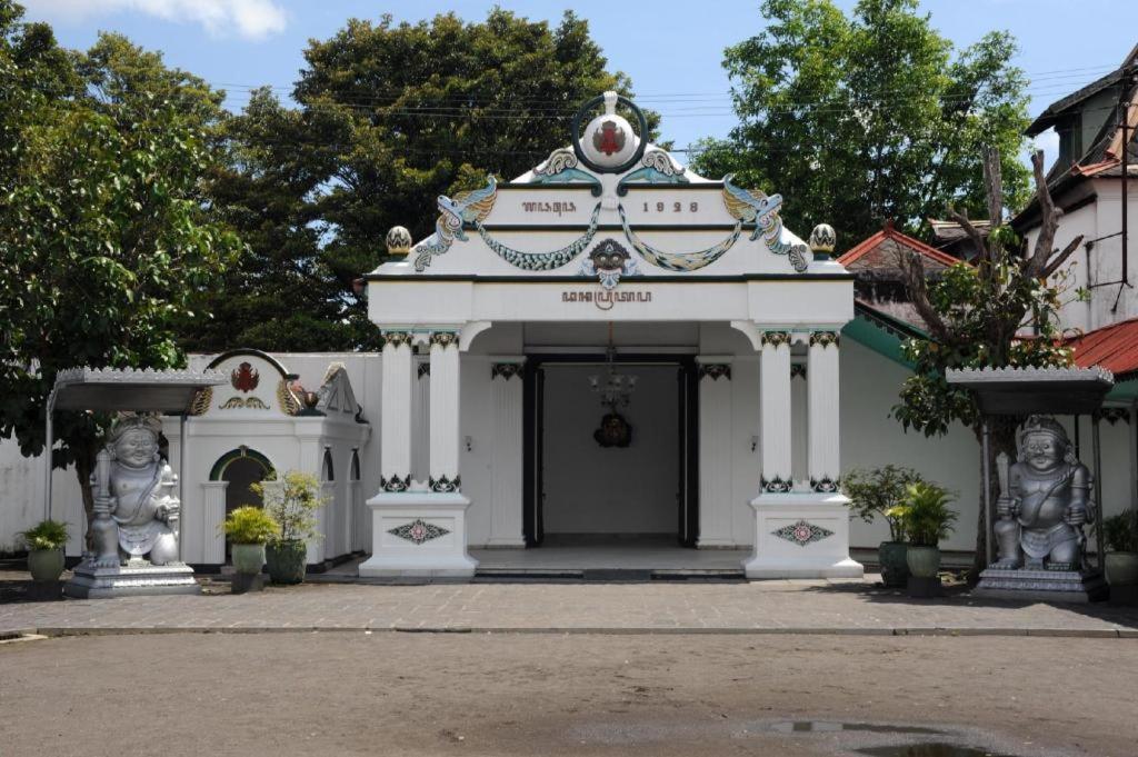 The Cube Hotel Malioboro, Azana Hotels Collection Yogyakarta Esterno foto