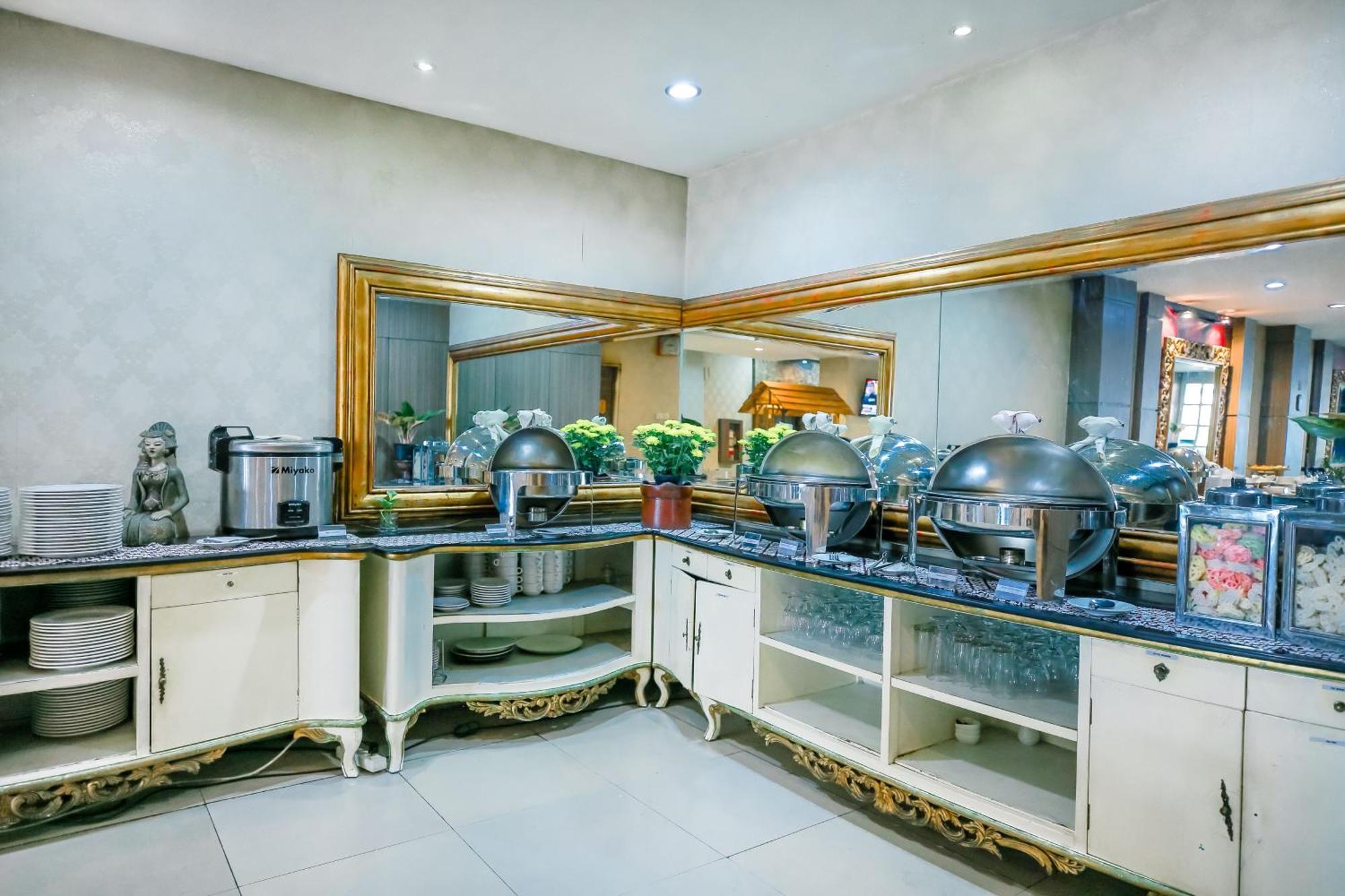 The Cube Hotel Malioboro, Azana Hotels Collection Yogyakarta Esterno foto